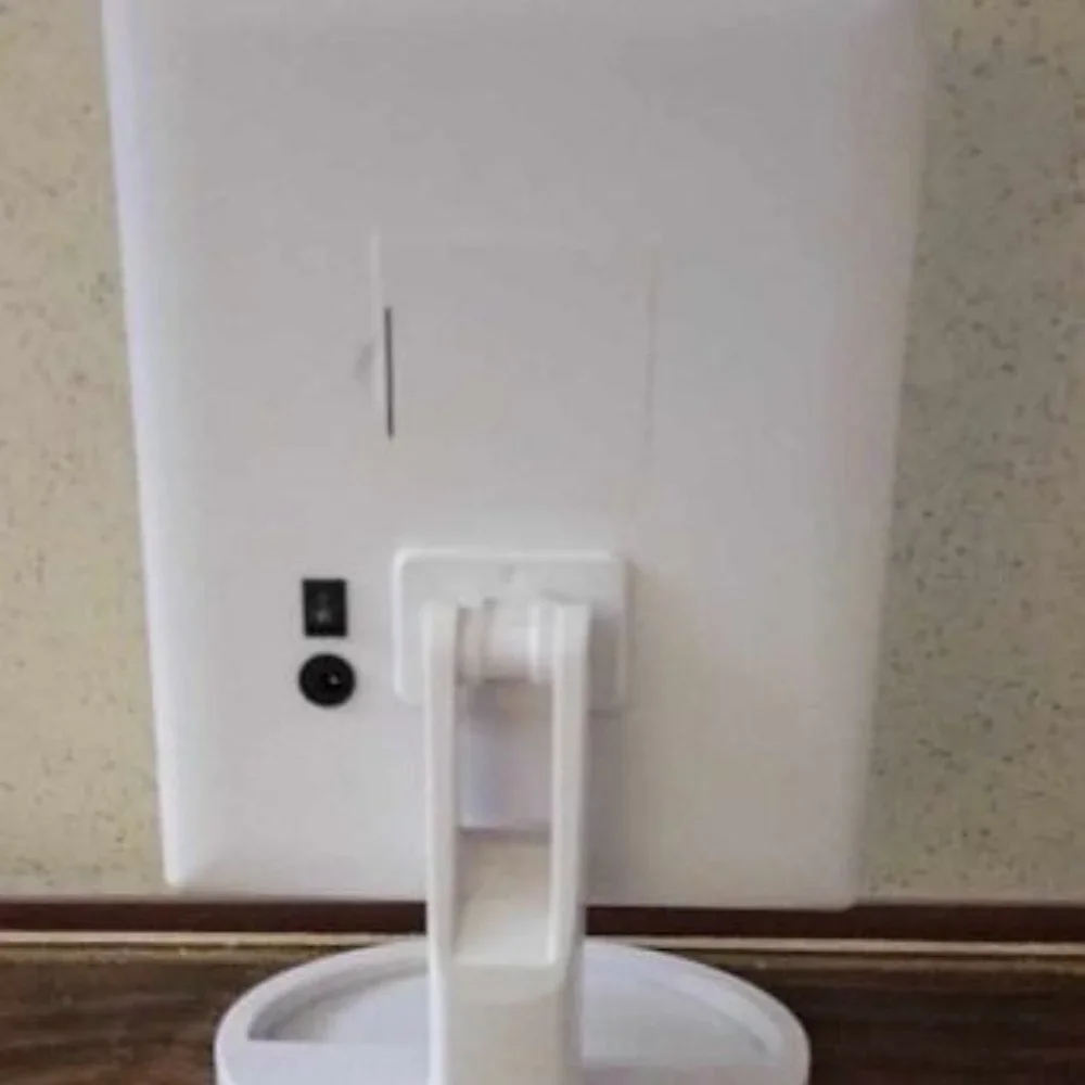 Nearly New White Tri-Fold Battery operated Lighted Mirror with USB power option